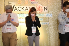 LINE_ALBUM_Hackathon-Day-2_๒๒๐๔๒๘_248